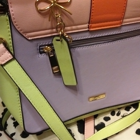 Iam selling a Aldo handbag - Picture 8 of 8